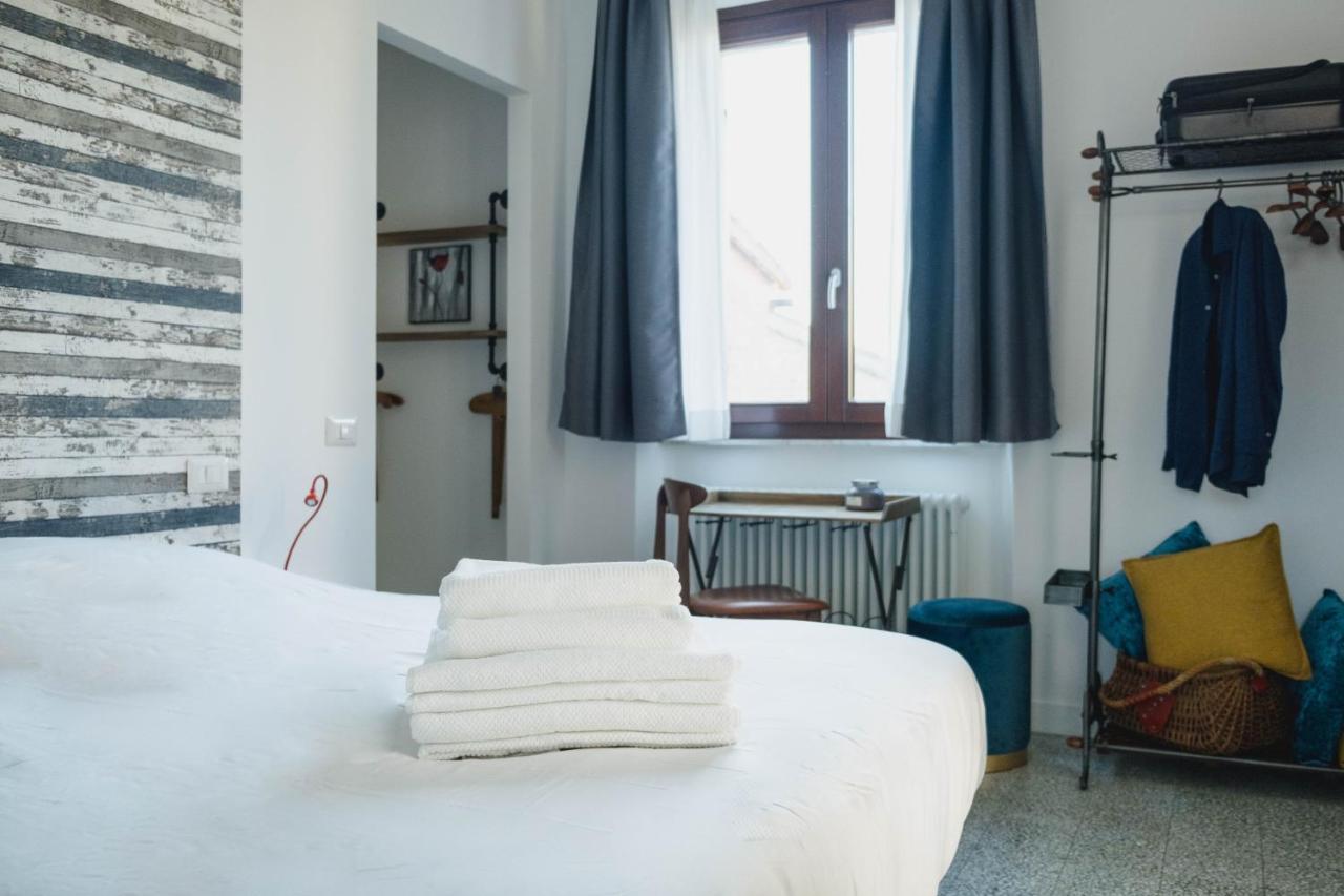 Bed and Breakfast Terrazza sull'infinito Recanati Esterno foto